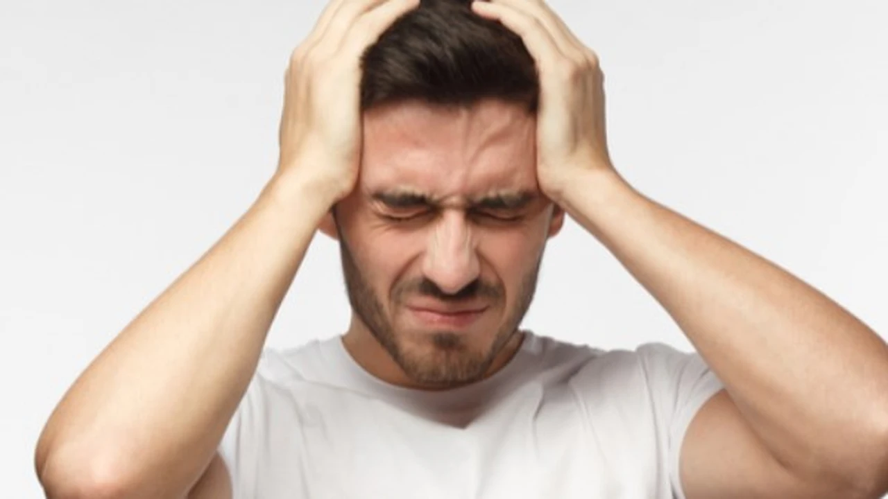 الصداع.. أسباب خفية ومدهشة لا علاقة لها بضغط الدم أو قلة النوم